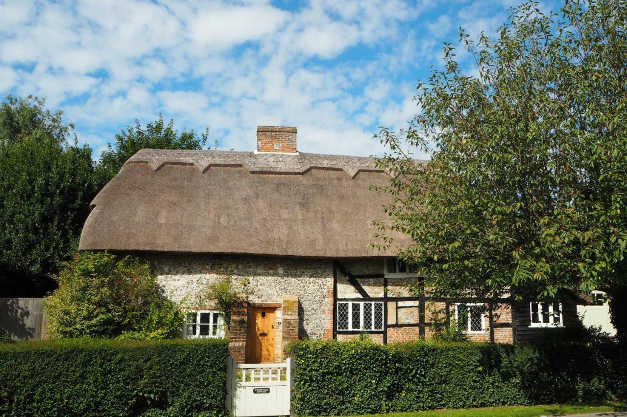 Nightingale Cottage Bed And Breakfast Chichester Exteriör bild