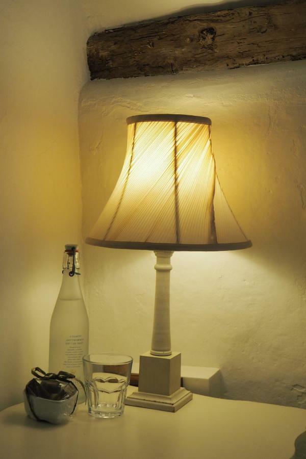 Nightingale Cottage Bed And Breakfast Chichester Exteriör bild