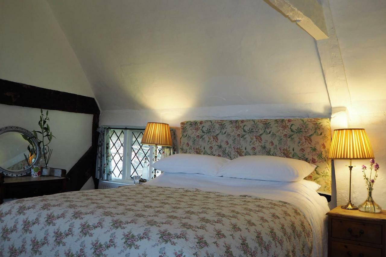 Nightingale Cottage Bed And Breakfast Chichester Exteriör bild